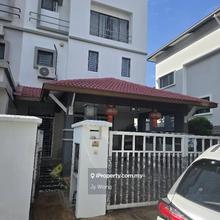 2.5 storey Endlot, Freehold, 32x75sf