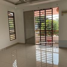 Bayu Parkville Desa Serdang Upper unit townhouse for Sale