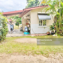 Charming Single Storey Semi-detached bungalow in quiet location 