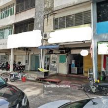 Best Unit 3 Storey Shoplot Ground Floor 1400sf Unfurnished At Jelutong