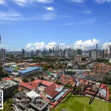 Fully furnished with modern style unit.