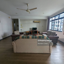 Village Grove Condominium For Rent