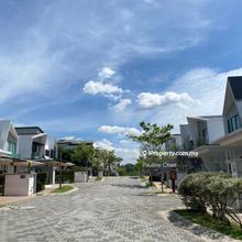 Sunway Eastwood Taman Equine Semi D unit