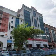 6% ROI facing main road 6 storey shoplot for sale