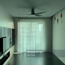 Straits Garden Partially Furnished Rare unit in market 2 carparks !!