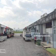 Industrial Area 1.5sty Link Factory Taman Perindustrian USJ For Sale