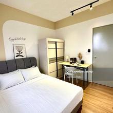 Fully Furnished Middle Room, 1 Sept Move In, Walk to MRT & LRT Maluri