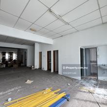 4 storey Shop Office for Sale at Kota Damansara Signature Park