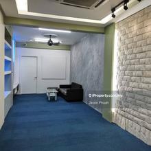 Sri Gombak Crowded Row