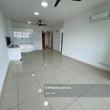 Well maintain unit, good condition, partly furnish, close to kingsley