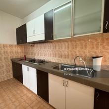 Saraka apartment for sale,lift,puchong taman wawasan,3r 2b,renovated