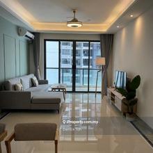 5 min walk to C.I.Q /Grocery / Mall beneath / Facilities/ 1 Car Park
