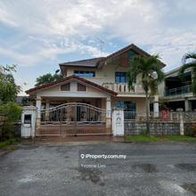 Austin height, jb, link bungalow, corner lot, furnished, gng 