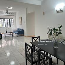 4 Bedroom 1 carpark Fully Furnished Kelana Park View Condoinium