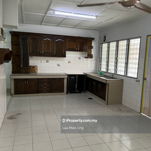 Gated & guarded 2-sty house unit for rent in Taman Desa