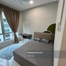 Endah Puri Medium room for rent 