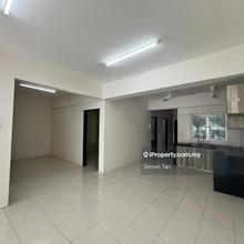 Below bank value condo in kajang hijauan height pool view