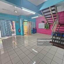 End Lot Extra 10 Ft Land 30x70 Opposite No Facing House Ample Parking