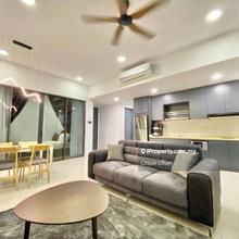 One Cochrane Residences 947sf 2r2b Facing TRX Fully Furnished For Sale