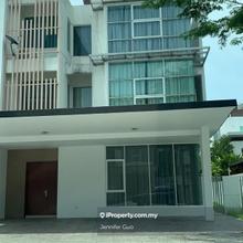 Semi-D house for Sale