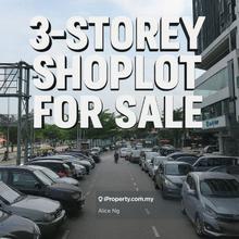 Prime frontage with heavy traffic flow