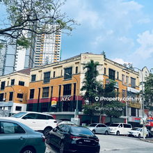 10 minutes to Midvalley and LRT/MRT