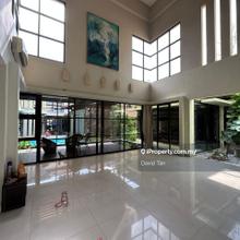 Bukit Gita Bayu Seri Kembangan 2.5 Stry Freehold Bungalow For Sale