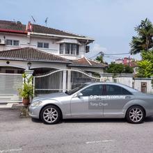Fully furnished & extended 2 storey corner house