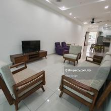 Unit for rent in Setia triangle 