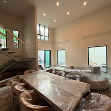 Your Private Escape in the City With Private Pool & Garden  