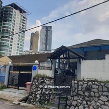 Semi D house _ Located in heart PJ _ Super Prime Area_ Near Malls