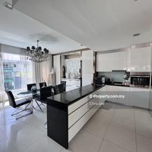 Rare Freehold unit with large terrace and is pet friendly