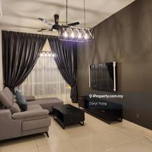 Spacious apartment with tasteful furnishing and breathtaking city view