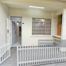 Fully renovated townhouse