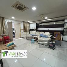 Well renovated freehold 2 Storey Corner House Kota Kemuning for sale