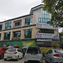 Freehold, facing main road