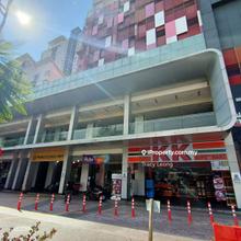 Retail space for Sale