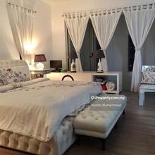 Semi-D house for Sale