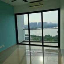 Renovated Skyvilla D'Island Spacious 1026sf with Beautiful Lakeview