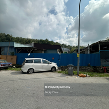 Nice location ,Extra land ,Suitable for warehouse