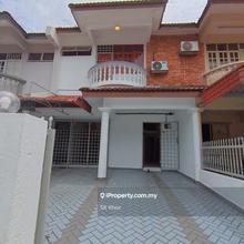 Fully Extended Double Storey Taman University Indah For Rent