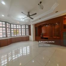 Spacious Putra Indah Condominium Near To Pavillion Bukit Jalil