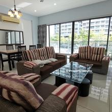 The Light Collection 2 Fully furnished & Renovated Gelugor