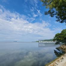 Beautiful Direct Sea Facing seaview renovated terrace house