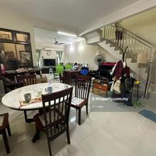 2 Storey Terrace 2000sf Fully Furnished Wet & Dry Kitchen Facing East