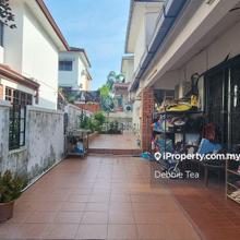 Spacious and squarish semi detached in quiet and matured area