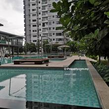 Your Cozy, Fully Furnished Studio Awaits: Walk to Everything