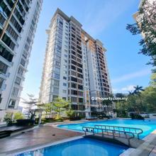 Desa putra block a low floor with close contact to the greenery.