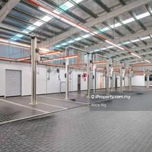 Facing Mainroad, Freehold, detached factory suit as showroom 