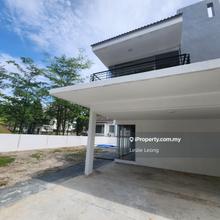 Corner 2 storey Partly Furnished Emerald Garden Kota Emerald For Rent